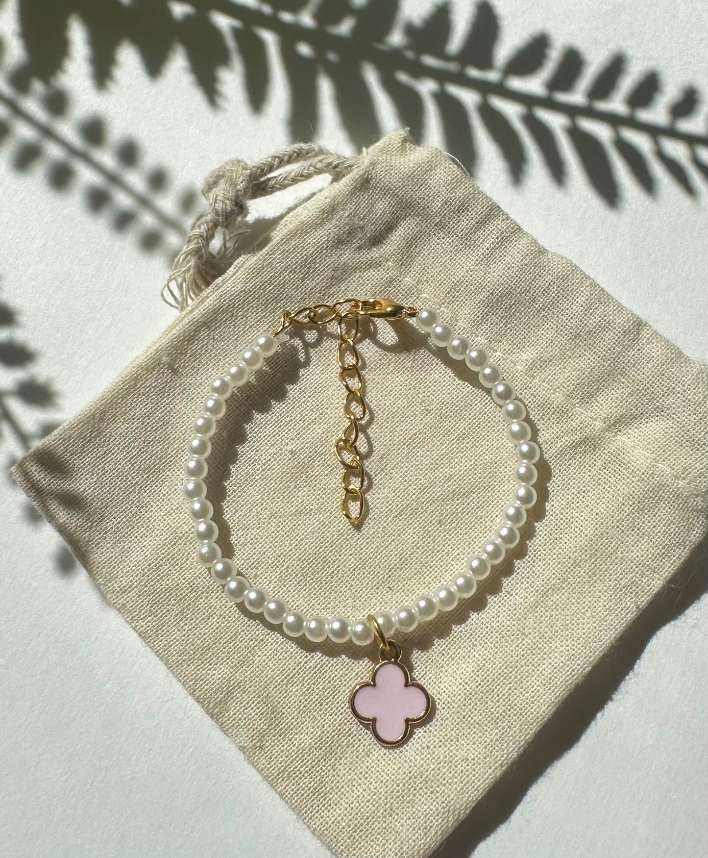 Pink Clover Pearl Bracelet